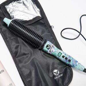 NWT Calista perfecter pro heated round brush. Curl, volumize with no heat damage